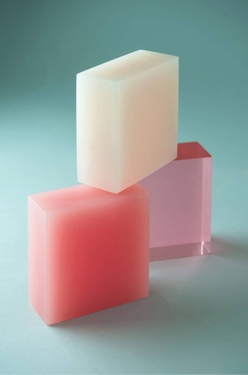 cubes gelée rose transparent blanc - Laurids Gallée