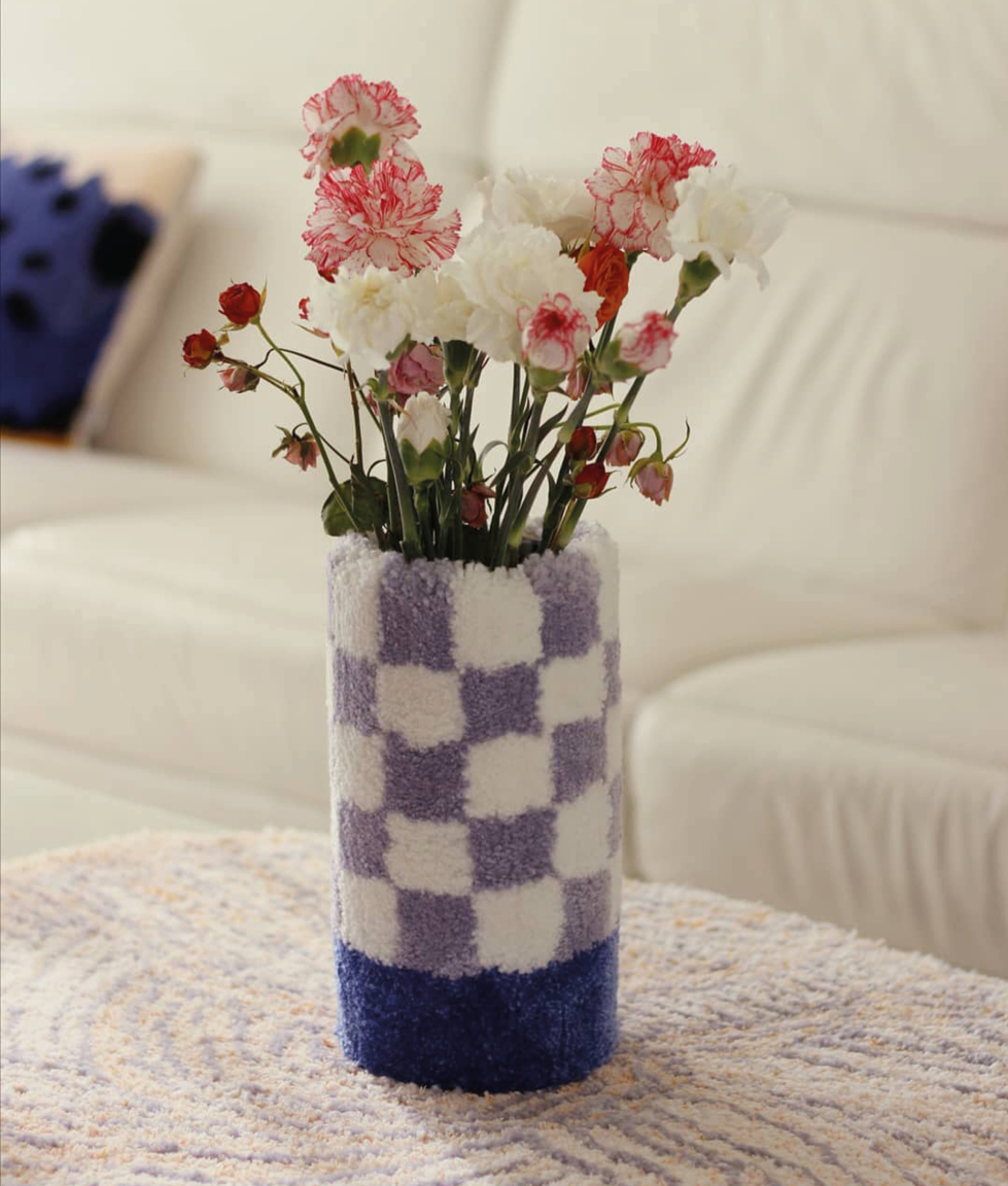Shopping Vases Tuftés damier blanc violet